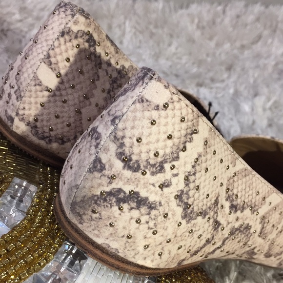 🆕NWT Time & Tru Snake Print Memory Foam Flats - Picture 9 of 11
